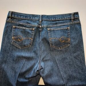 Jaclyn Smith Angel Fit Womens Blue Denim Jeans Straight Leg Sz 16